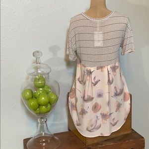 Striped and floral short sleeved blouse.